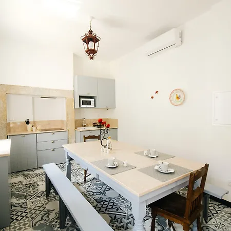 De Cintra Appartamento *